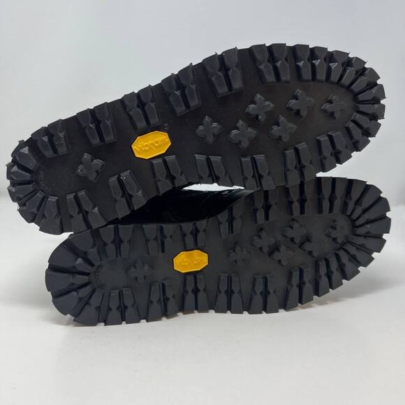 NIB Shind!gs Women's Black Combat Boots Chunky Vibram Sole Lug Tread   Sz. 9.5B - Picture 10 of 16